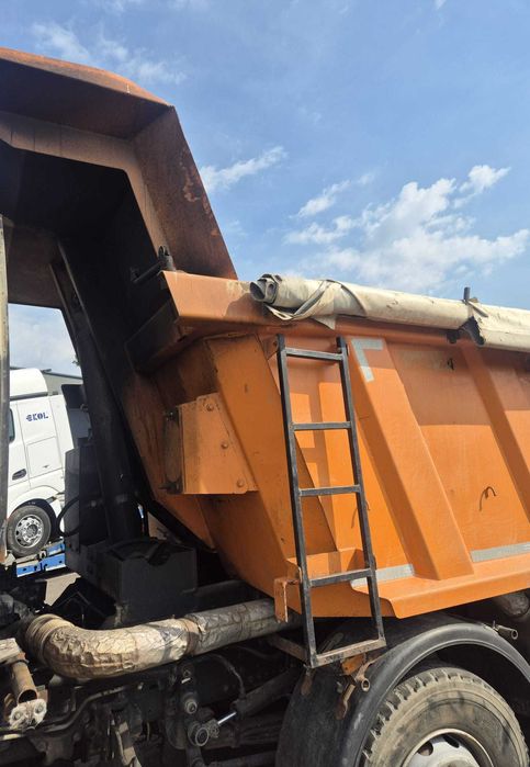 Bena camion 8x4 Özünlü
