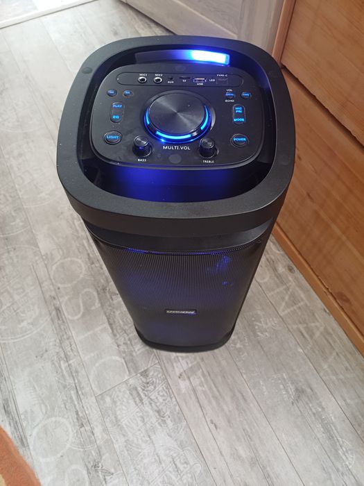 Vând boxa vision