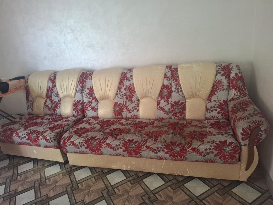 Диван угловой для гостиной