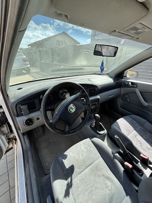 Vând skoda octavia
