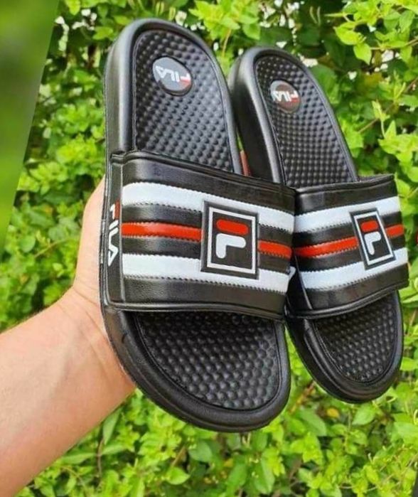 Papuci/ Șlapi Fila Negru