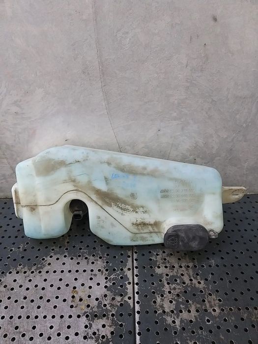Vas lichid parbriz dacia logan ls 8200210002 8200440772 8200609549