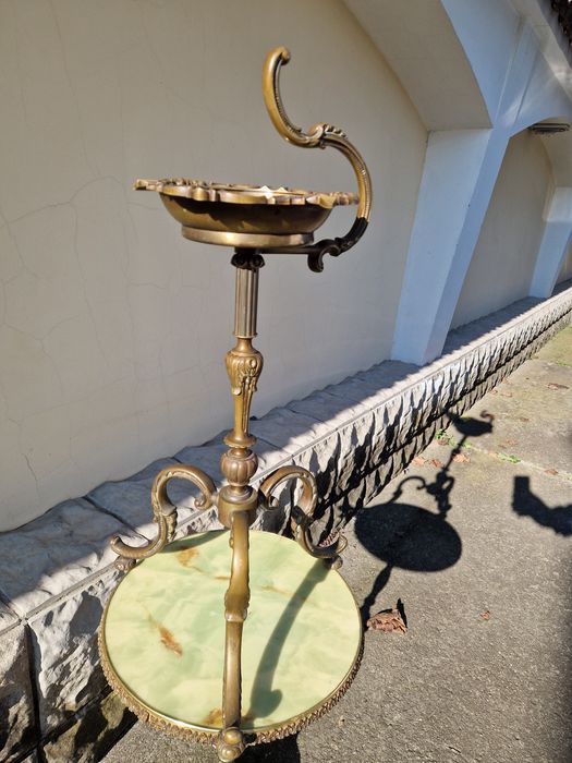 Уникален антикварен френски бронзов подов пепелник