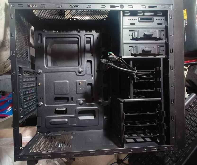 Корпус Thermaltake