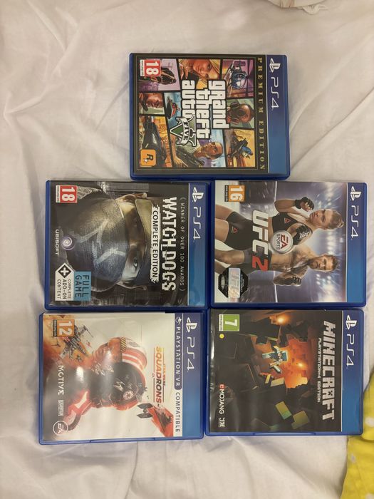 Ps4 slim (editie limitata) 1TB