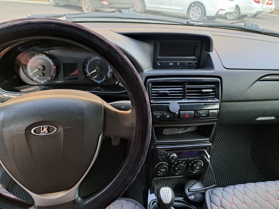 Продам приору 2 чистая казашка