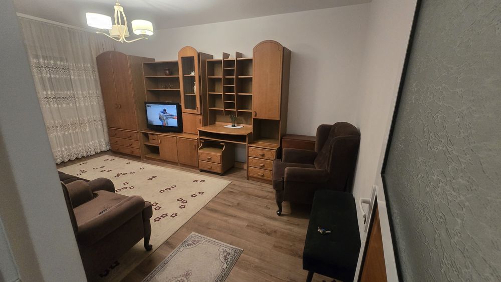 Inchiriez apartament cu 2 camere decomandat  Oxigen