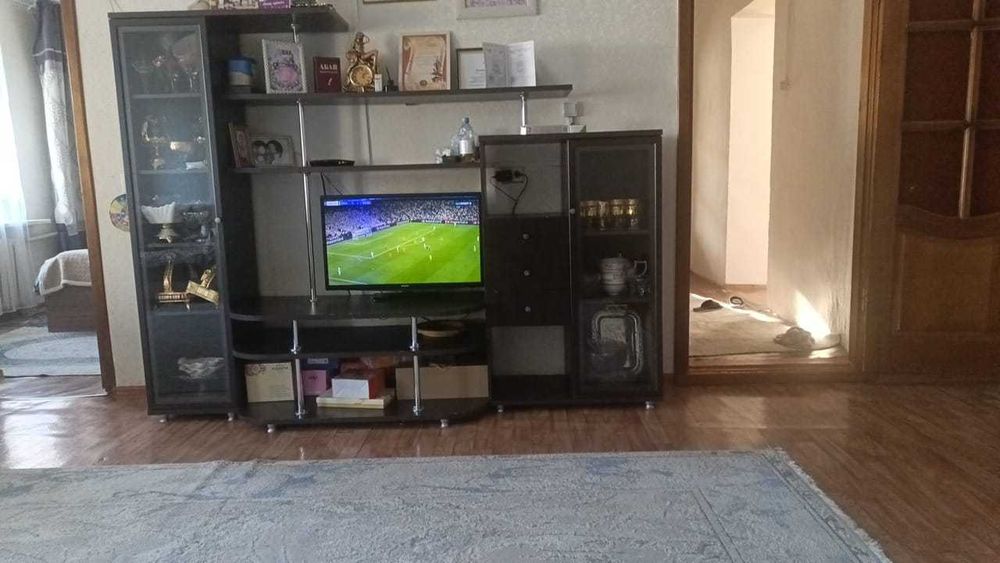 шкаф для гостиной