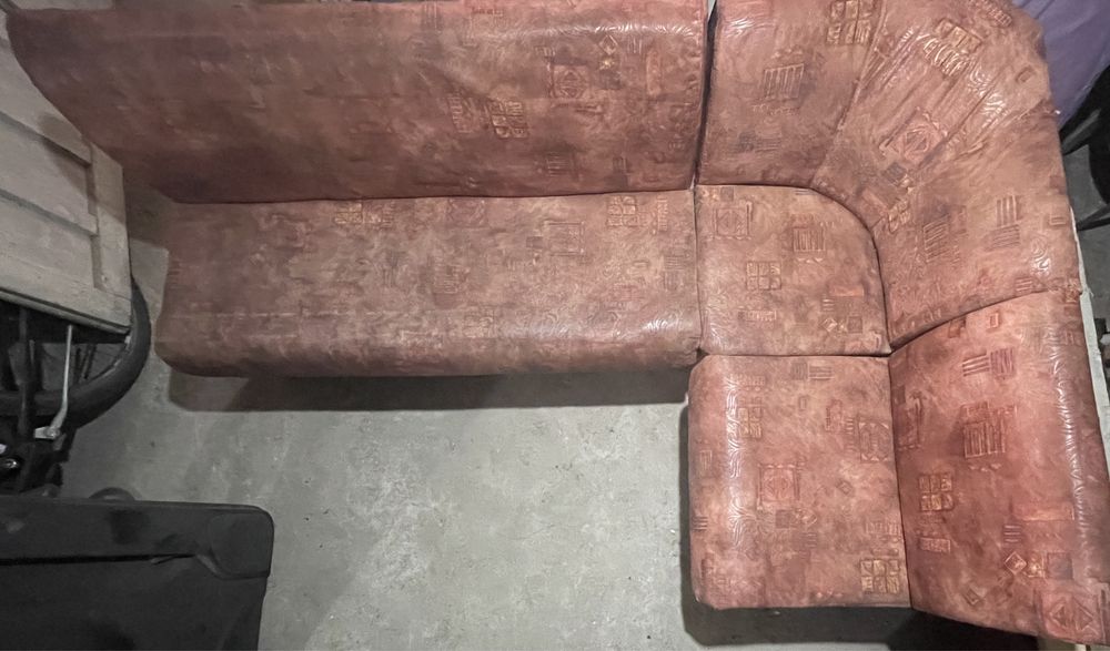 Ъглов диван