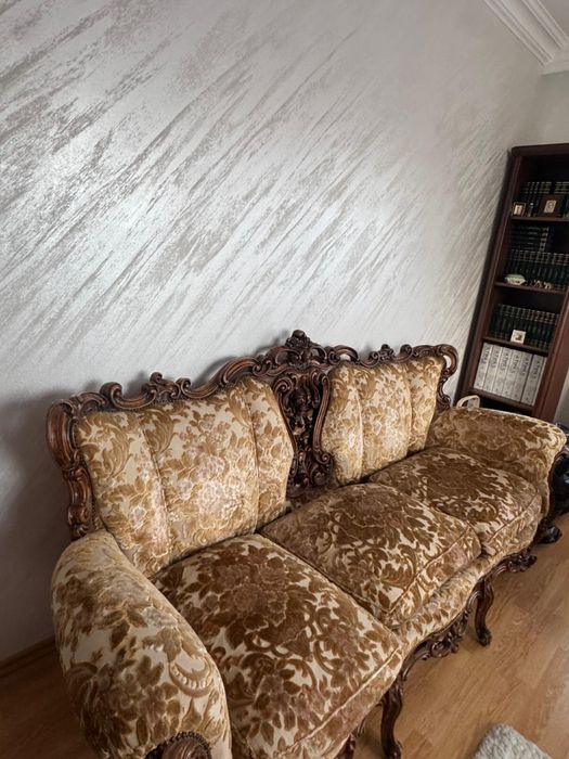 Canapea stil baroc