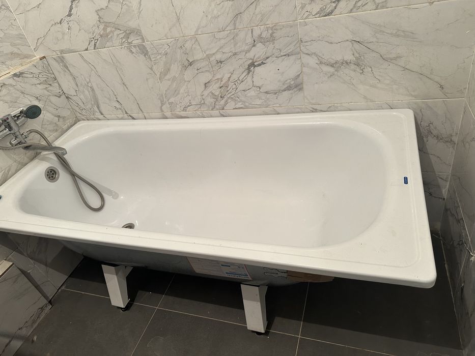 Продам новую ванну