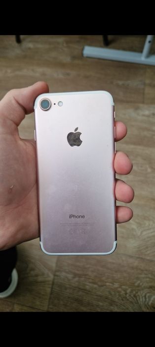 Продам айфон 7 128 гб