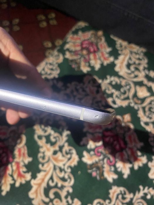 Iphone Xr sotiladi