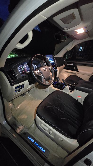 Toyota land cruiser