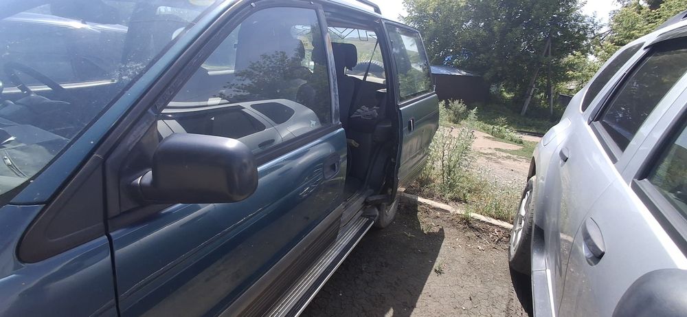 Mitsubishi RVR 1994 года