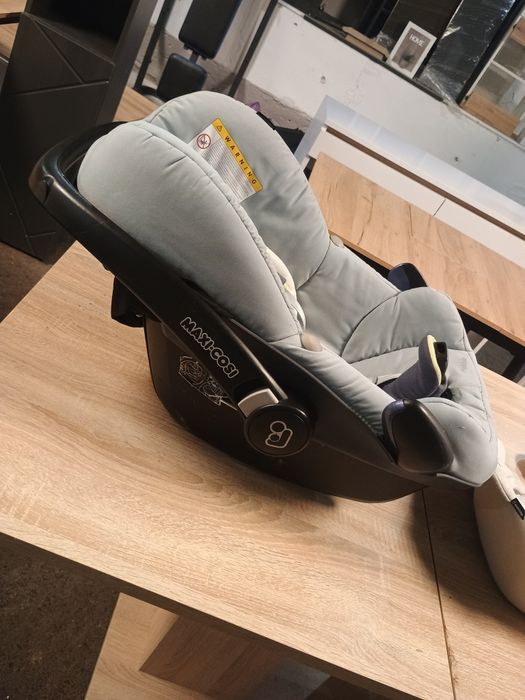 Столче за кола Maxi-Cosi Pebble