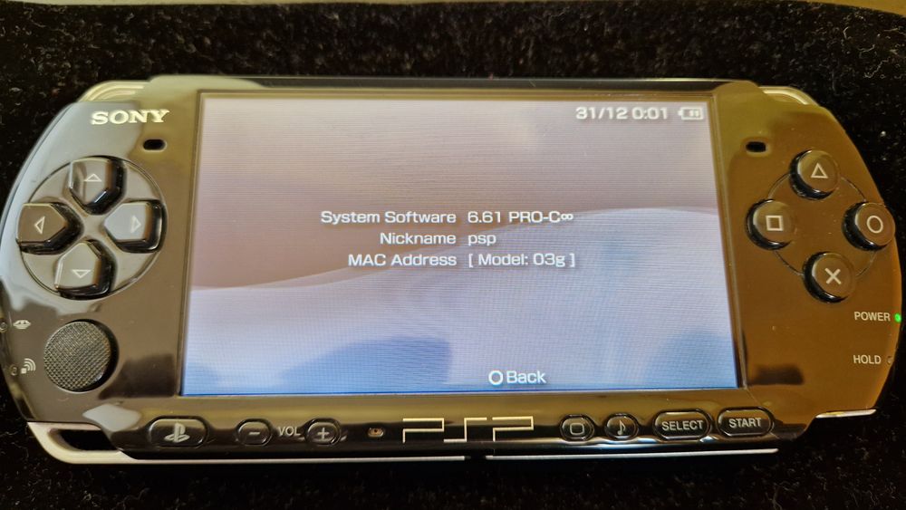 PSP 3000 + 128 gb sd card