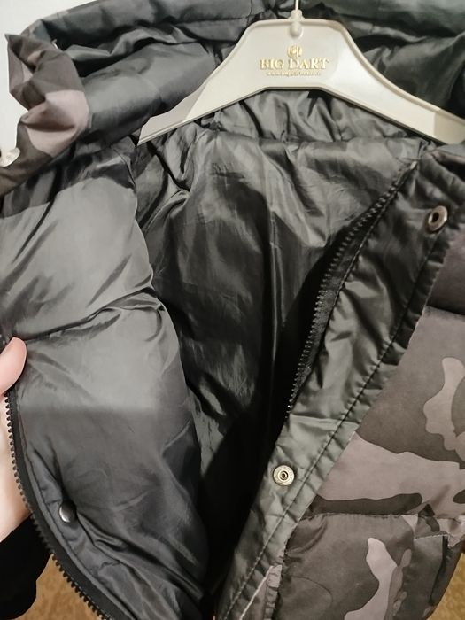 Продам куртку на мальчика 7-9 лет