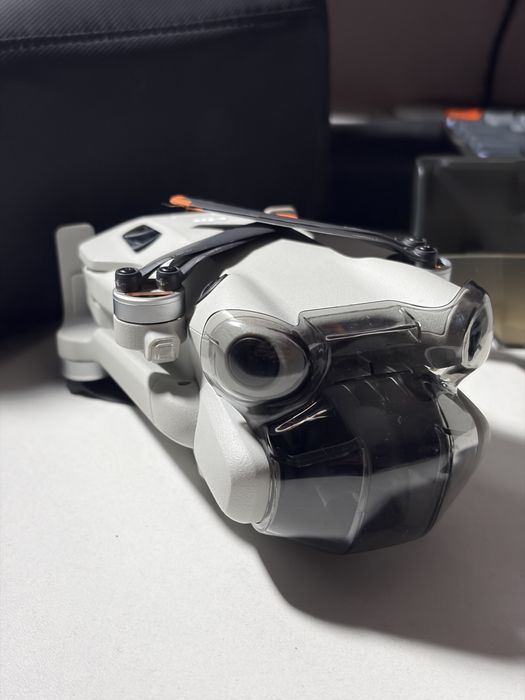 DJI Mini 4 Pro Fly More Combo