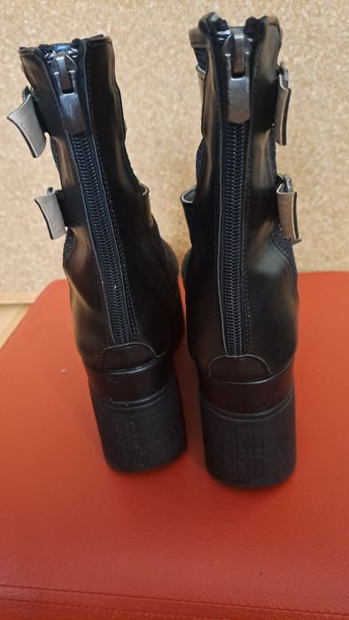 Дамски летни боти