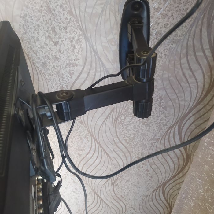 Телевизор Самсунг диагональ 22