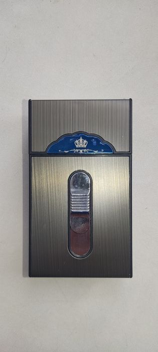 портсигар с зажигалкой