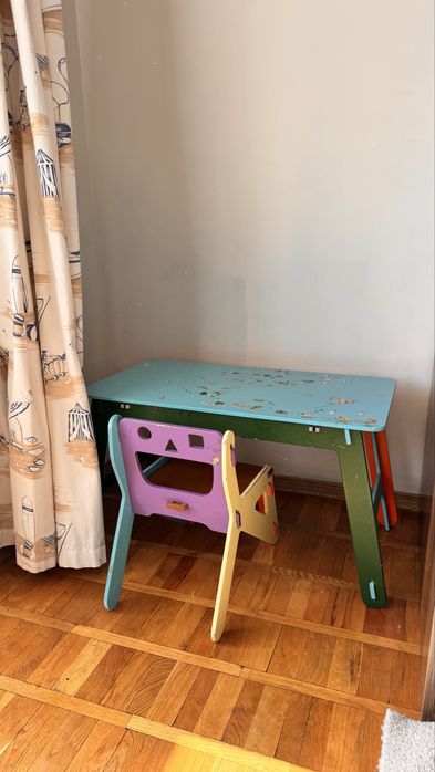 Детский стол и стульчик (натуральное дерево)