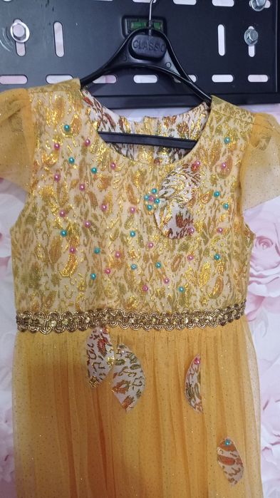 Продаётся платье.