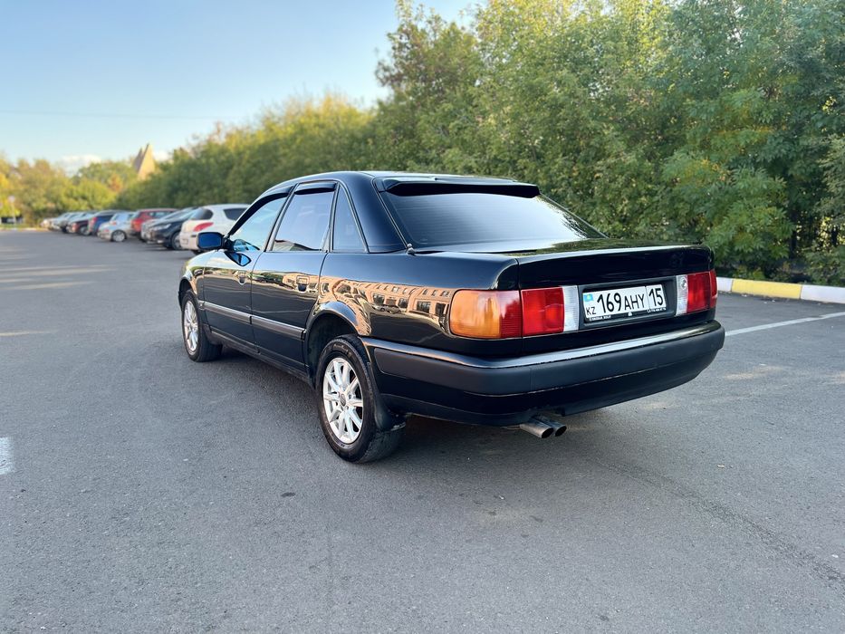 Продам Audi 100 C4