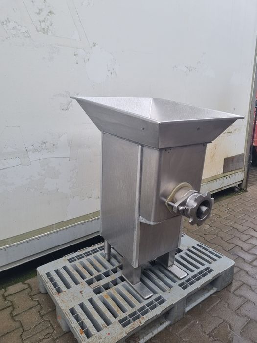 Masina de tocat carne ,malaxor,sprit ,kutter,celula afuma,tumbler