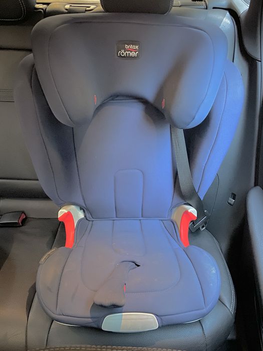 Scaun auto Britax Römer Kidfix model cu XP-PAD
