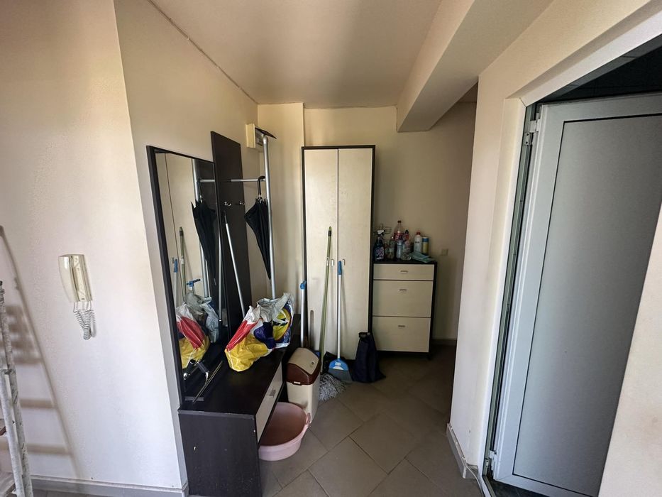 Дава се под наем Тристаен апартамент в Варна, Левски - 105 кв.м за 407.49 € - Снимка #1