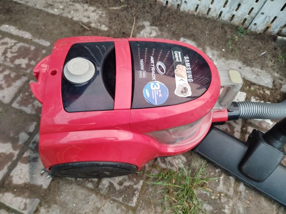 Пылесос со стаканом