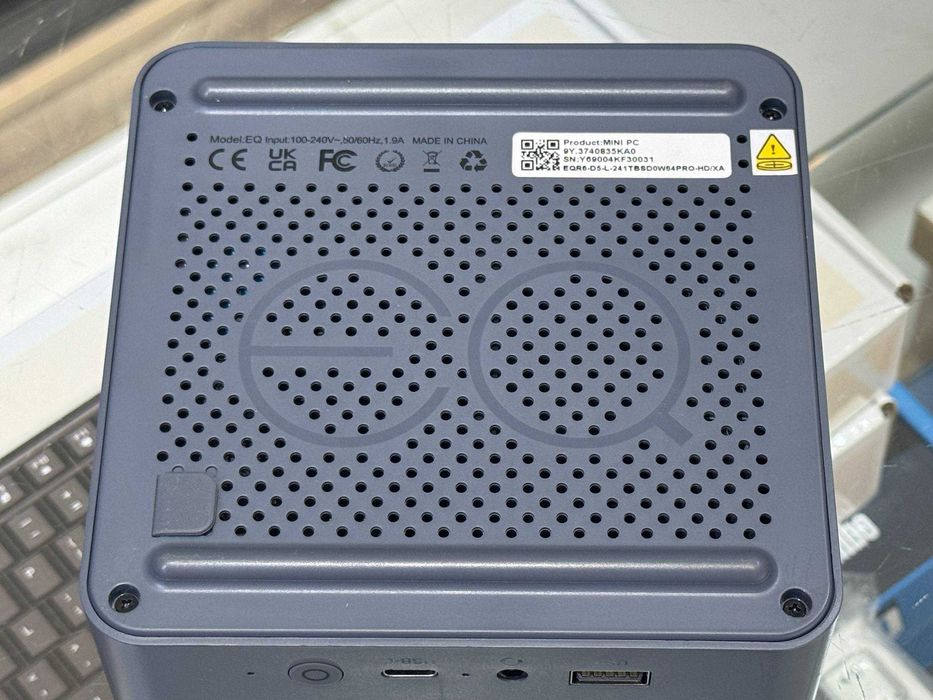 MiNi PC Beeling EQR6 Ryzen 9 6900HX ram24 SSDm2 1TB RadeonGraphics 4Gb
