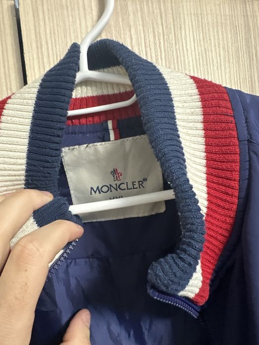 Bluza cu fermoar Moncler