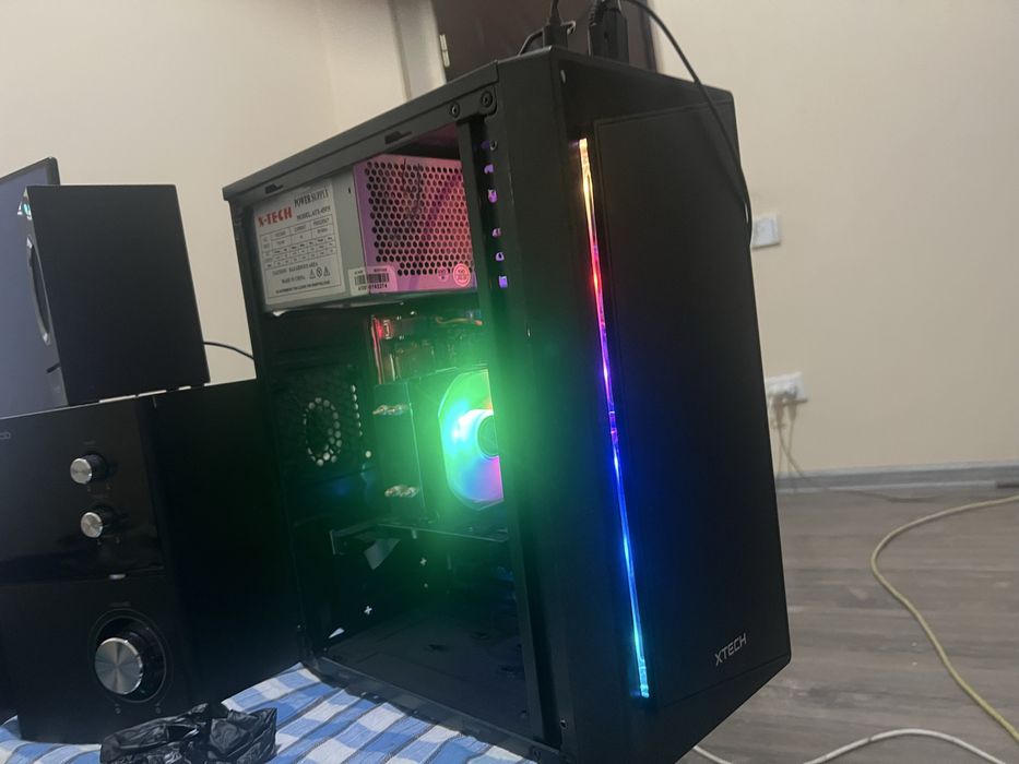 Kampyuter  sotiladi 200$