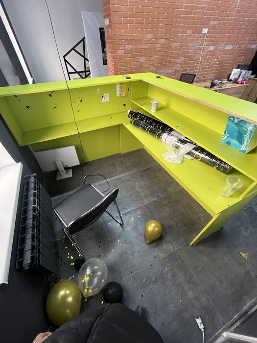 Продаётся ресепшен б/у