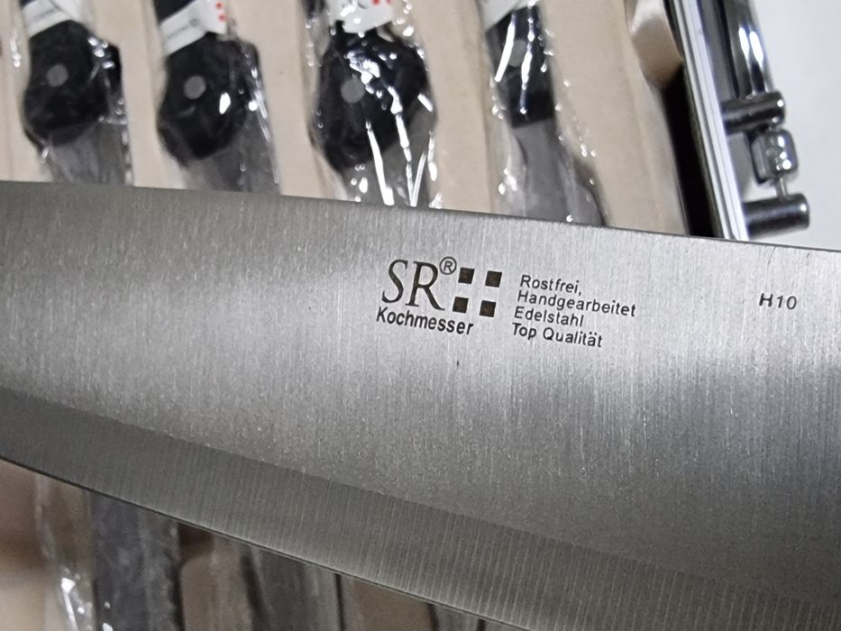 SR Swissler Royal - комплект 24 части швейцарски ножове и прибори