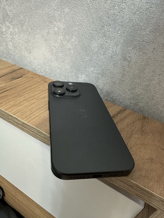 Iphone 15 pro Gray