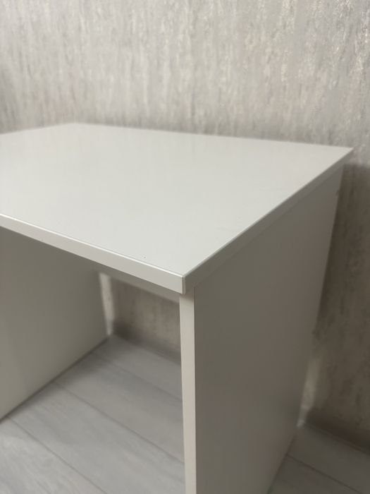 Стол Икеа для ребенка и взрослого