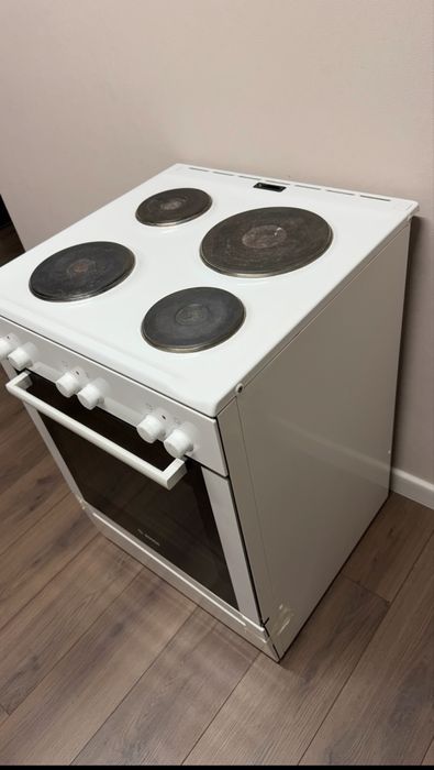 Жлектрическая плита Bosh