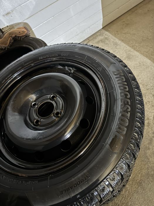 Зимние шины 185/65/15