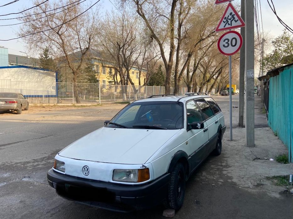 Volkswagen Passat B3 1988