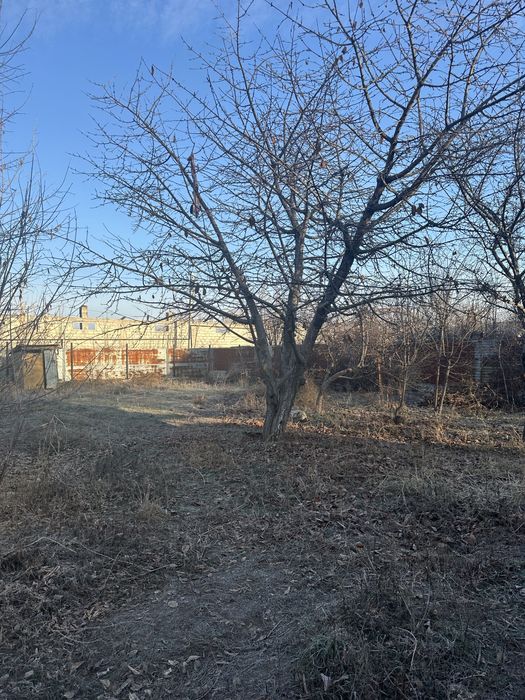 Продается участок с времянкой