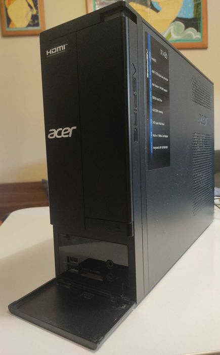 Acer Aspire X1430 + захр. кабел + 2 тонколонки + мишка и клавиатура