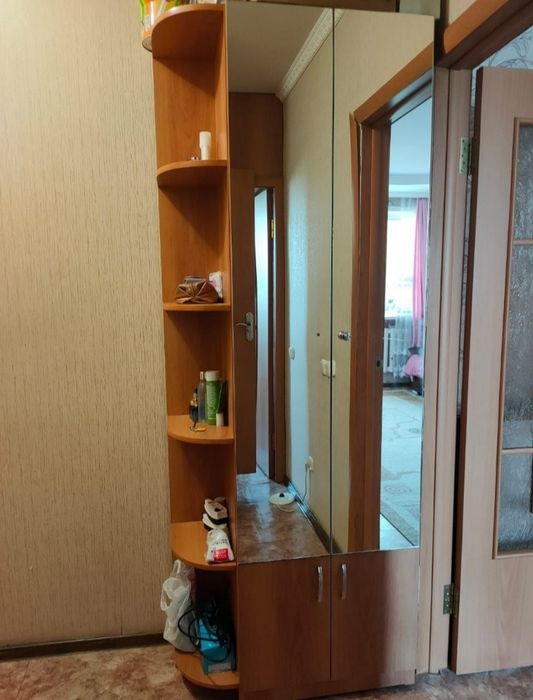 Продам шкафы недорого