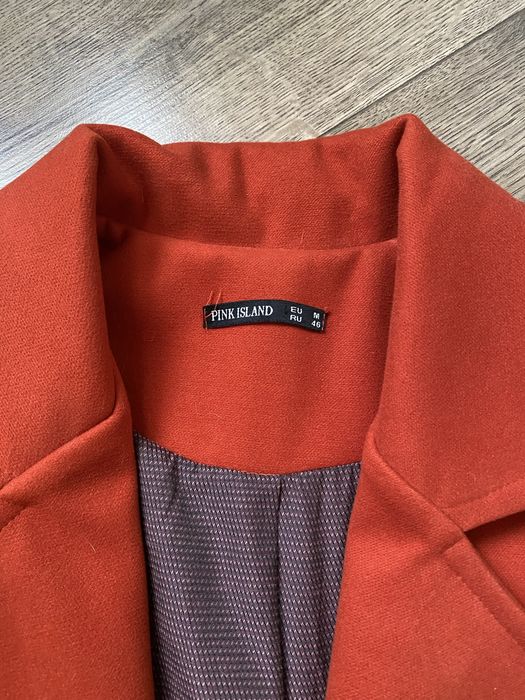 Жакет на размер м (44)