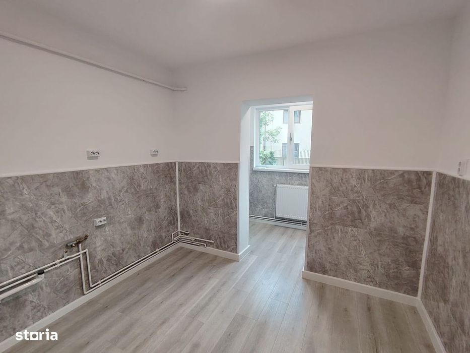 Apartament nemobilat cu 3 camere -zona RAGC.
