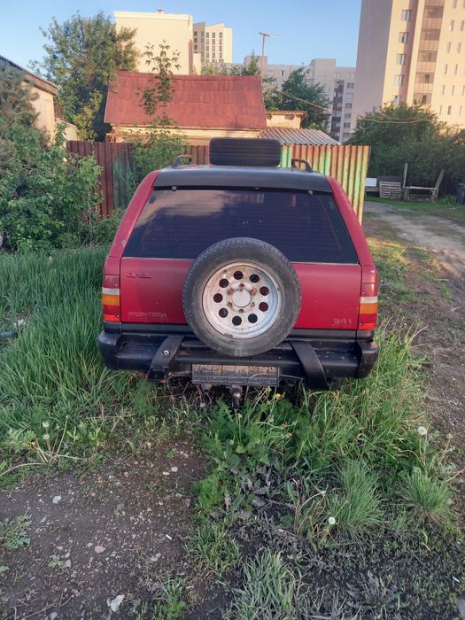 Продам машину opel frontero