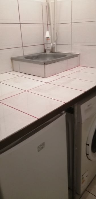 Garsoniera de vânzare